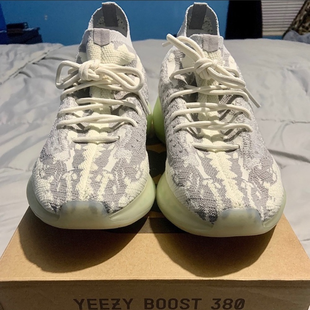 Yeezy 380 V3 Alien